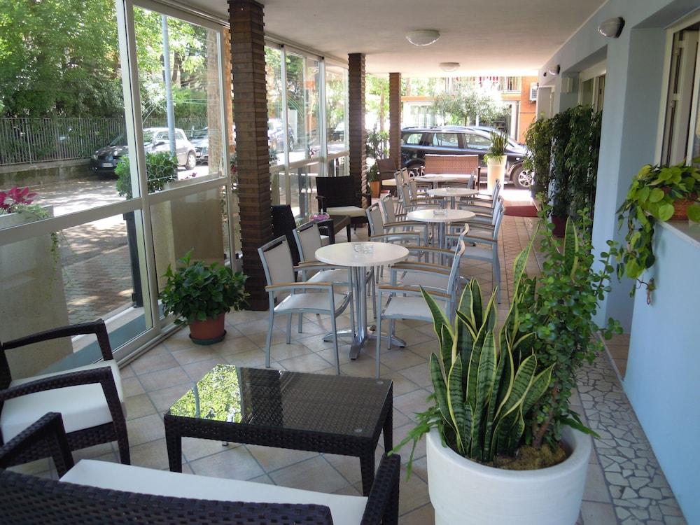 Hotel Solidea Rimini Exterior photo