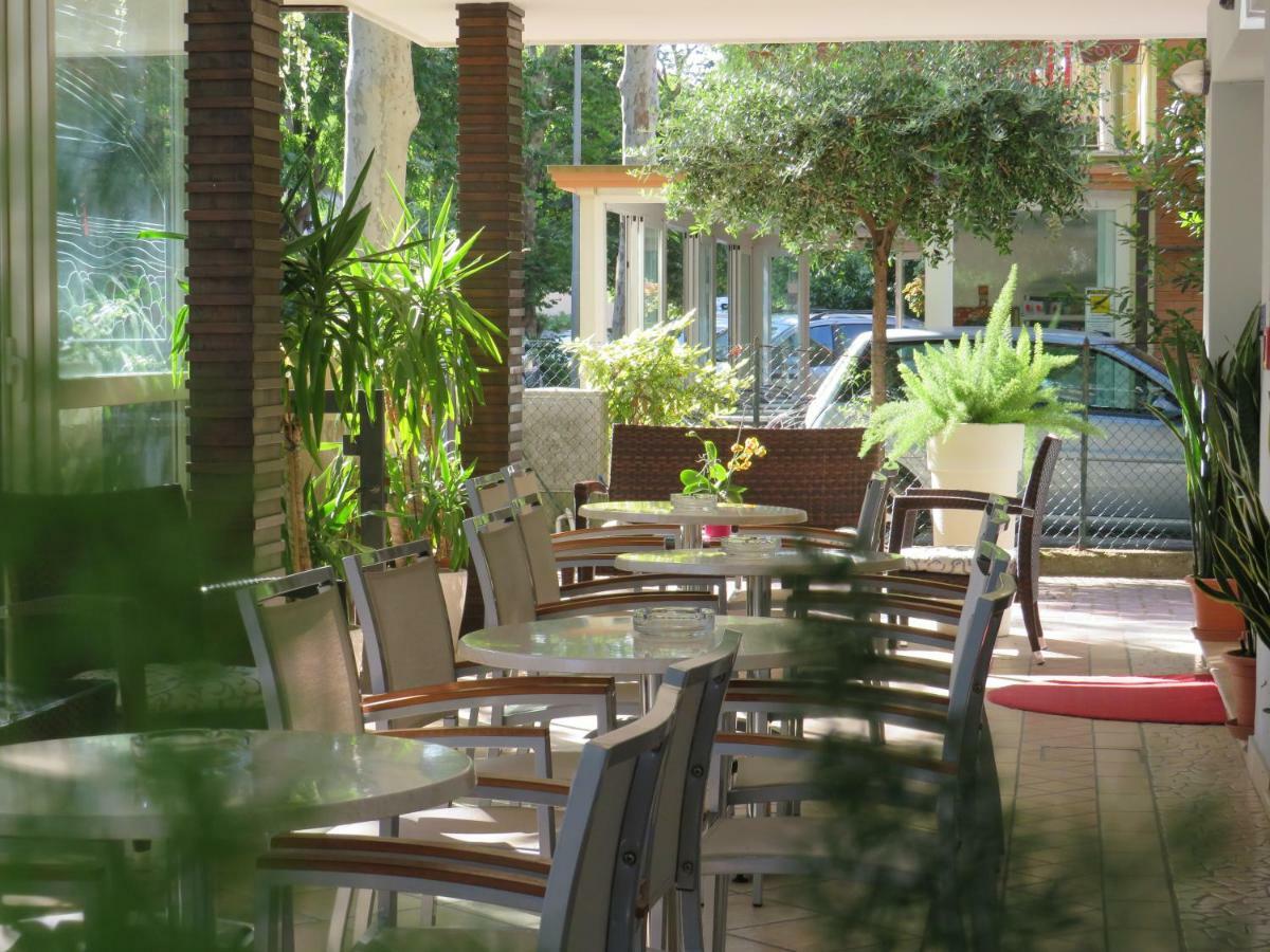 Hotel Solidea Rimini Exterior photo